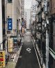 hanime1动漫学园题材番剧封面，明亮的教室场景，多位角色群像